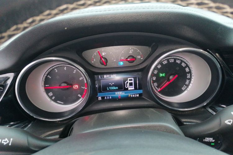 别克 君威 2019款 20T 精英型 国VI中控内饰14