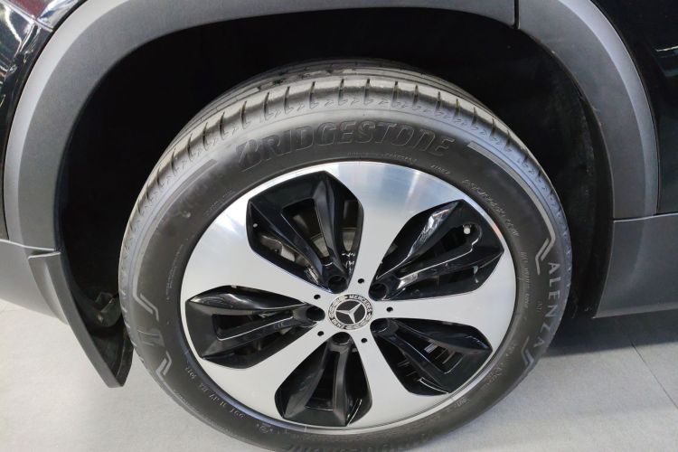 奔驰GLB 2023款 GLB 220 时尚型车身外观6008