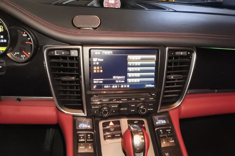 保时捷 2014款 Panamera 3.0T中控内饰16