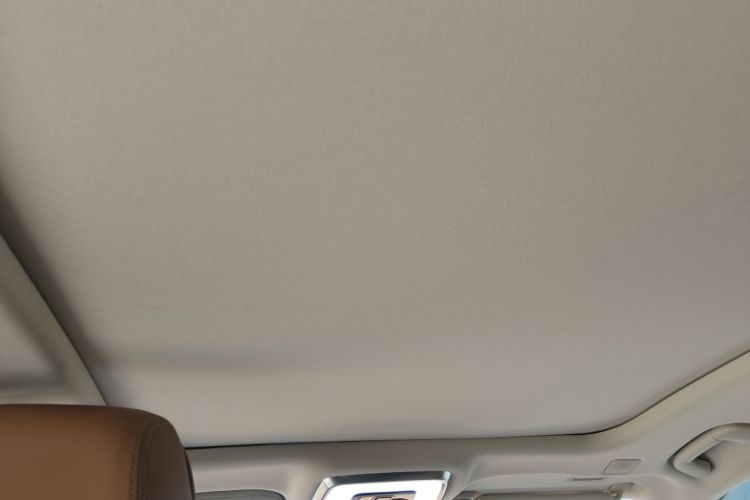 红旗H9 2020款 2.0T 智联旗享版中控内饰22