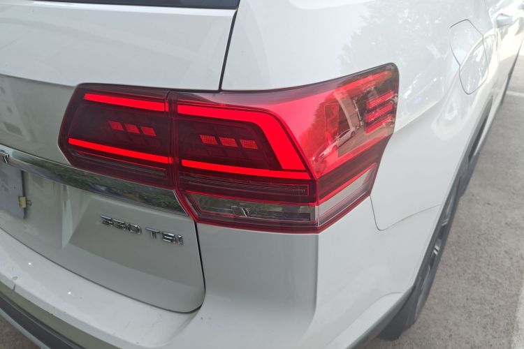 大众 途昂 2019款 330TSI 两驱豪华版 国VI车身外观9