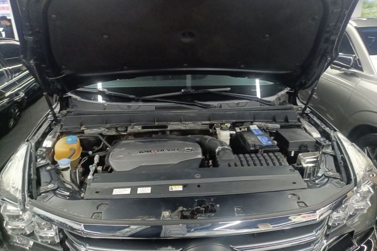 广汽传祺 传祺GS8 2017款 320T 两驱豪华智联版（七座）机舱底盘24