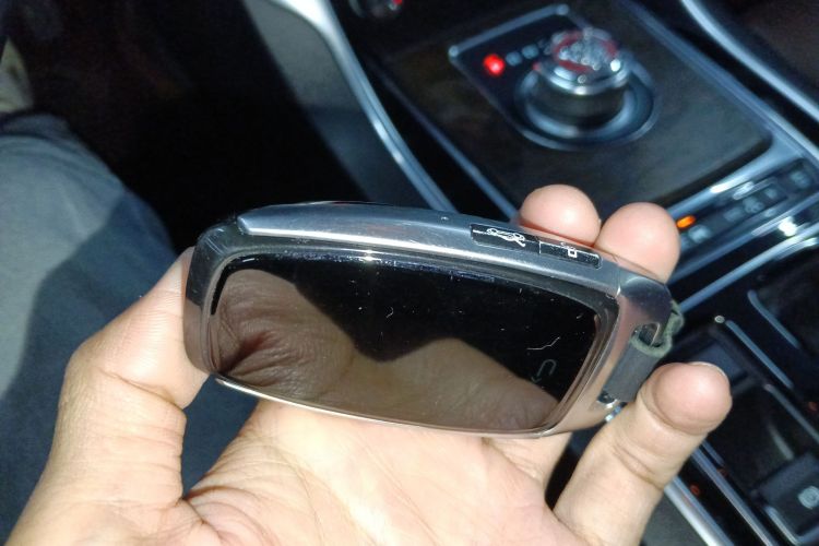 捷豹XFL 2018款 XFL 2.0T 250PS 豪华版中控内饰7001