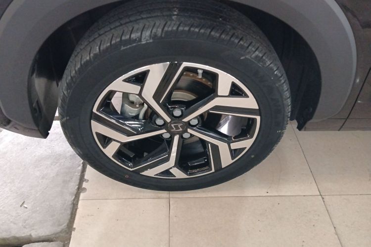 思皓X8 2022款 大圣版 300T DCT行者型 7座车身外观6007