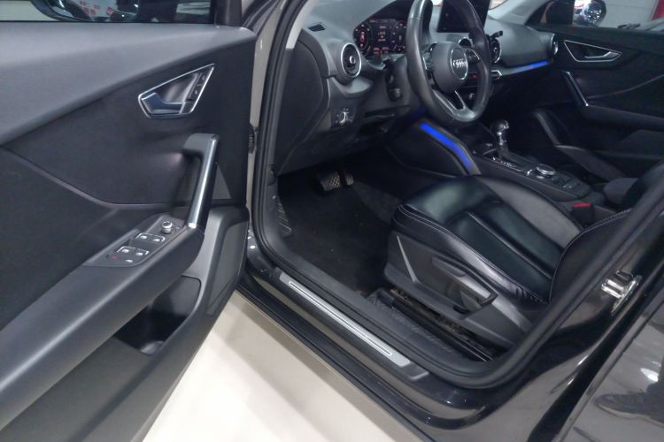 奥迪Q2L e-tron 2019款 Q2L e-tron 纯电智酷型中控内饰20