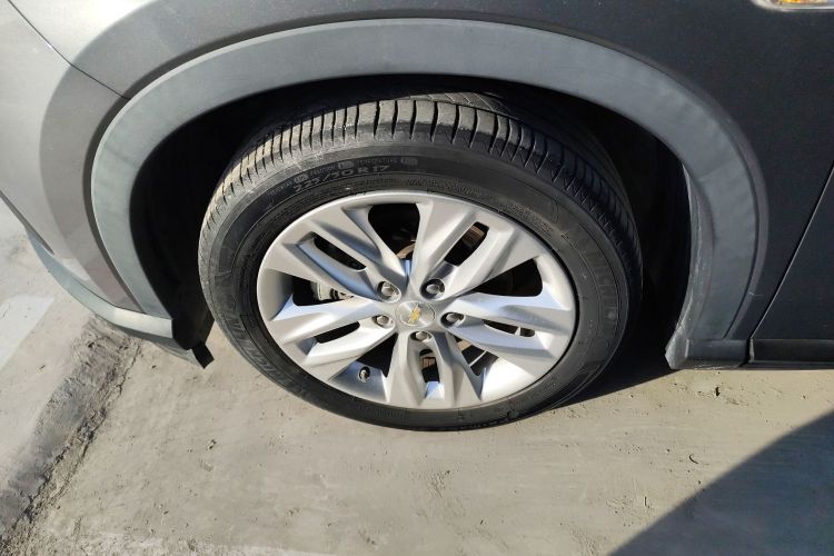 雪佛兰 沃兰多 2018款 530T 自动劲享版（5+2款） 国V车身外观6007