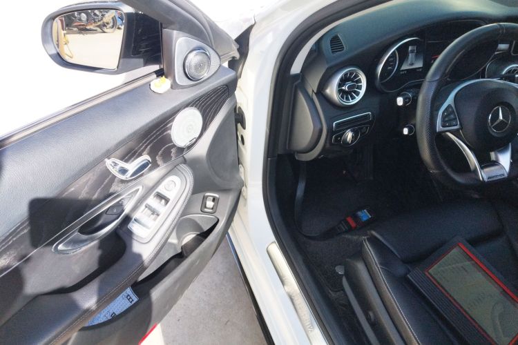 奔驰C级(进口) 2018款 C 200 旅行轿车中控内饰7003