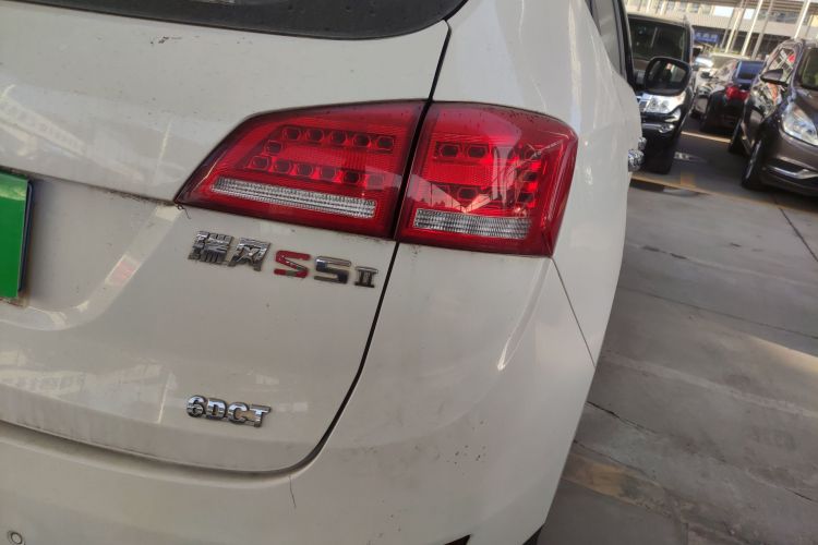 江汽集团 瑞风S5 2015款 1.5T 自动精英型车身外观9