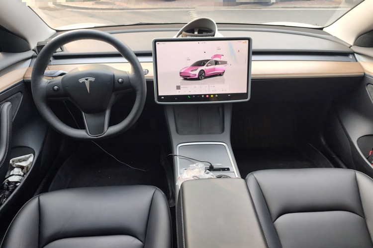 特斯拉 Model 3 2022款 后轮驱动版中控内饰12