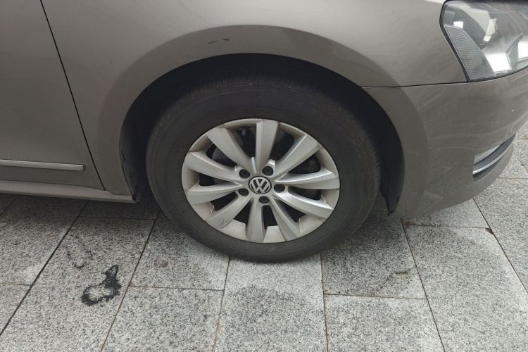 大众 帕萨特 2013款 1.8TSI DSG尊荣版车身外观6007