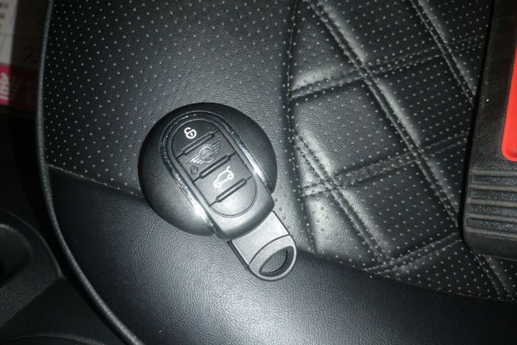 MINI 2019款 1.5T ONE PLUS 五门版中控内饰7001