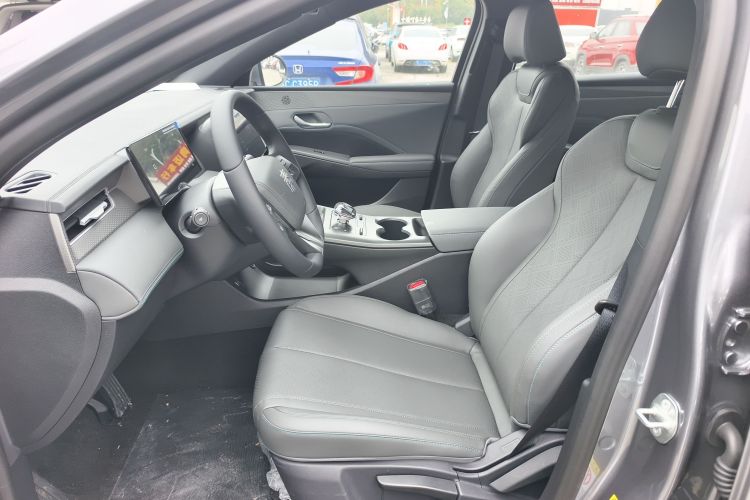 比亚迪 秦PLUS 2025款 DM-i 智驾版 55KM领先型局部细节19