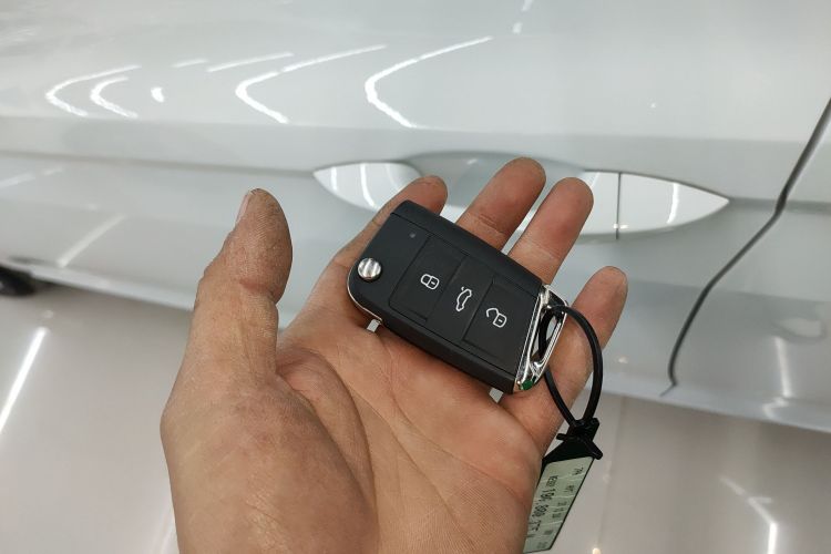 大众 宝来 2025款 200TSI DSG悦行PRO版中控内饰11