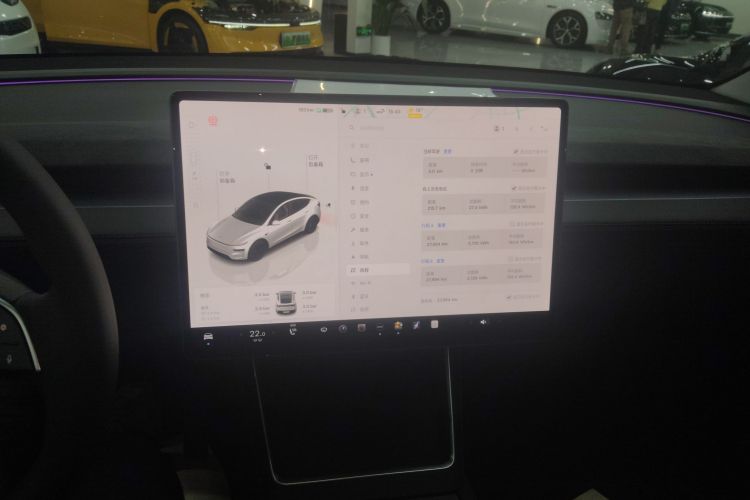 特斯拉 Model Y 2025款 后轮驱动 首发版中控内饰16