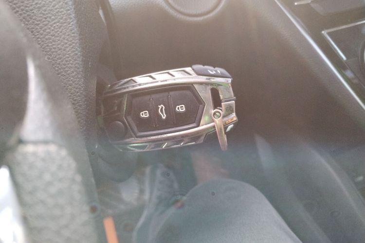 五菱汽车 五菱宏光S3 2018款 1.5T 手动豪华型 国V中控内饰7001