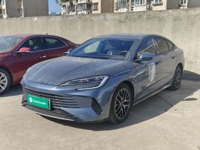 比亚迪 海豹 2023款 DM-i 1.5L 121km 尊贵型