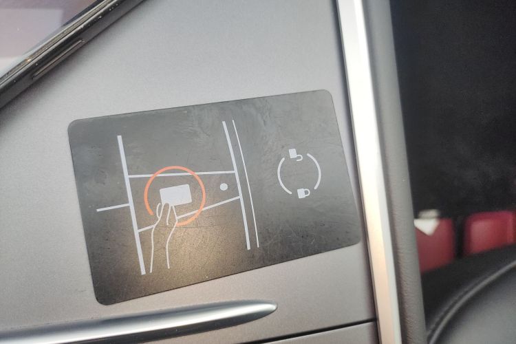 特斯拉 Model Y 2023款 后轮驱动版中控内饰7001