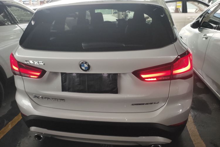 宝马X1 2022款 sDrive25Li 领先型车身外观6