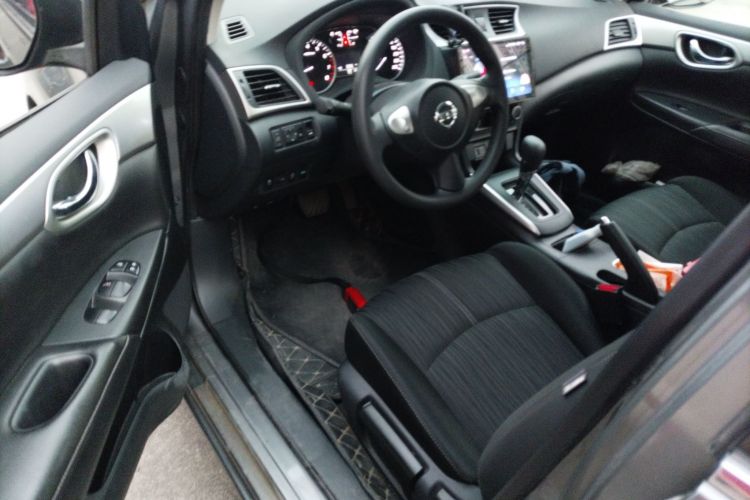 日产 轩逸 2021款 经典 1.6XE CVT舒适版中控内饰20