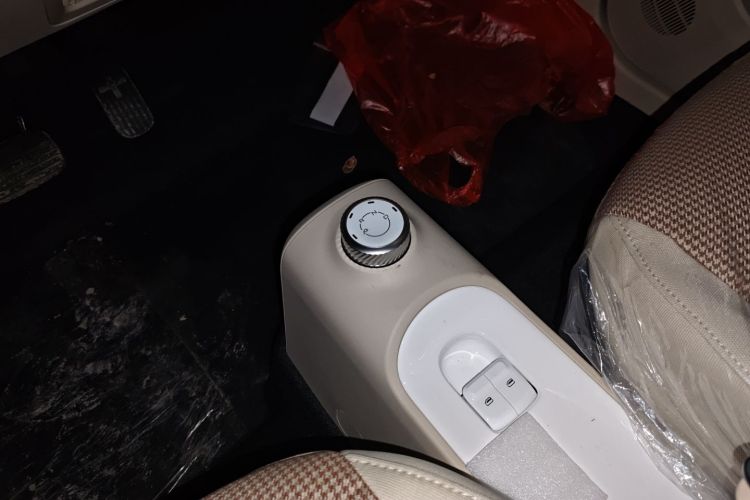 五菱汽车 宏光MINIEV 2024款 第三代 215km 青春版局部细节18