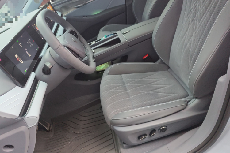 岚图汽车 岚图追光 2023款 四驱标准版局部细节19