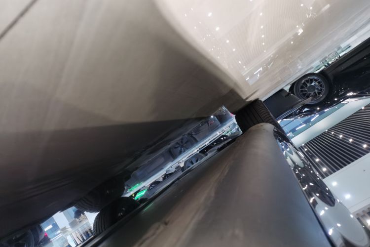 特斯拉 Model Y 2022款 长续航全轮驱动版局部细节9002