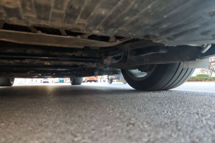 奥迪A8 2013款 A8L 40 hybrid局部细节9004