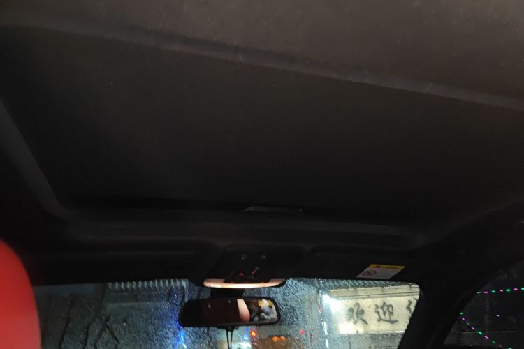 宝马3系 2019款 320i M运动曜夜版中控内饰22