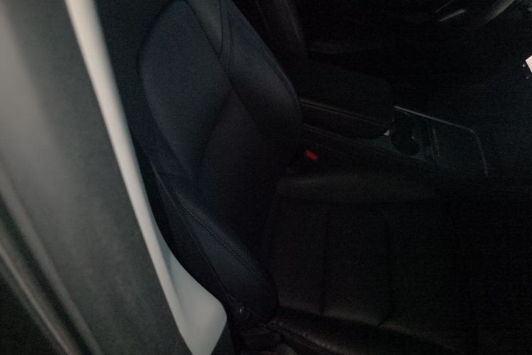 特斯拉 Model 3 2021款 标准续航后驱升级版局部细节41