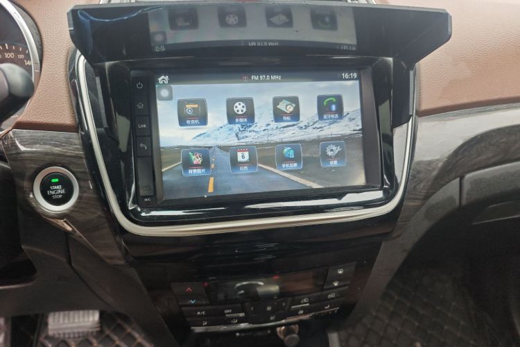 北汽威旺S50 2016款 1.5T CVT欢动尊贵型中控内饰16