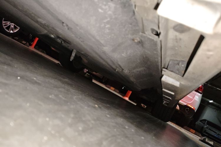 福特 蒙迪欧 2013款 2.0L GTDi200豪华型局部细节9004