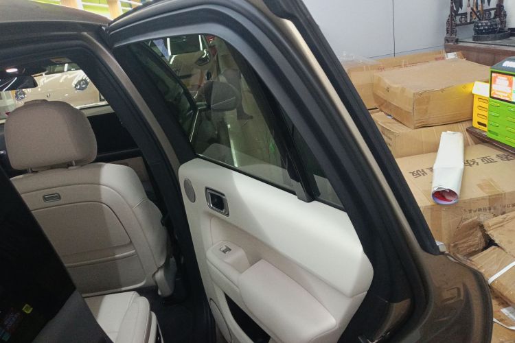 理想汽车 理想L8 2024款 Ultra中控内饰7006