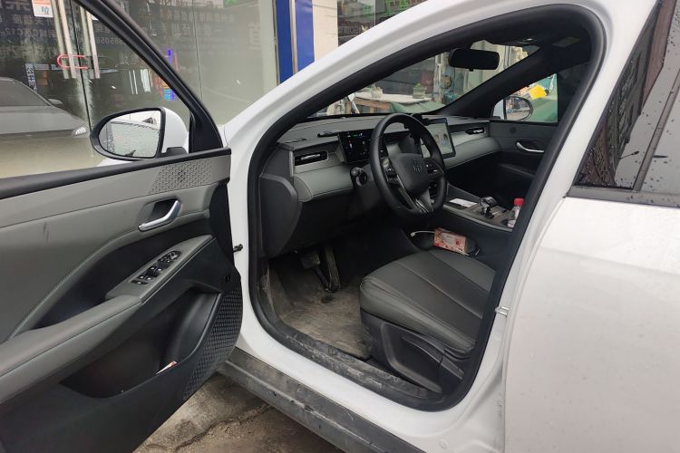 比亚迪 秦PLUS 2025款 DM-i 智驾版 55KM领先型中控内饰20