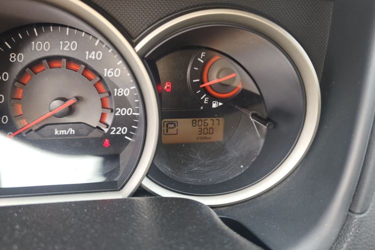 日产 轩逸 2016款 经典 1.6XE 自动舒适版中控内饰15