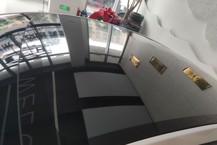 特斯拉 Model Y 2025款 长续航全轮驱动版局部细节57