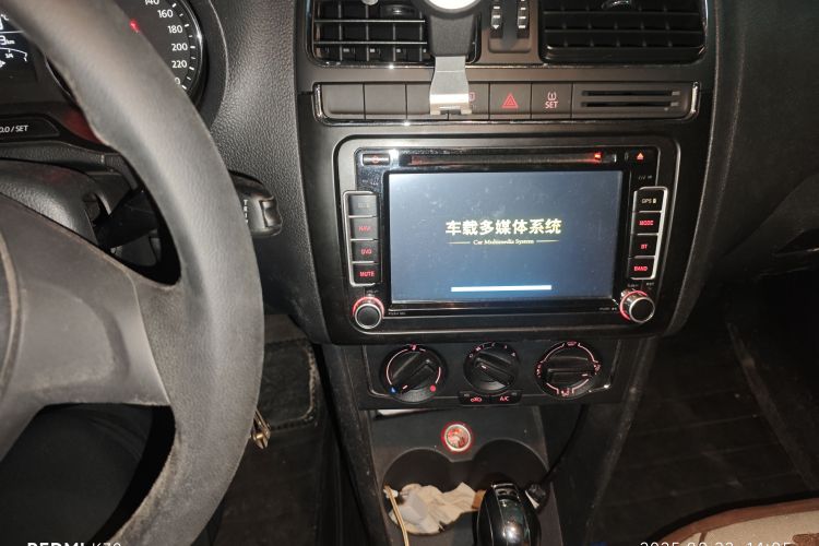 大众 Polo 2014款 1.4L 自动舒适版中控内饰16