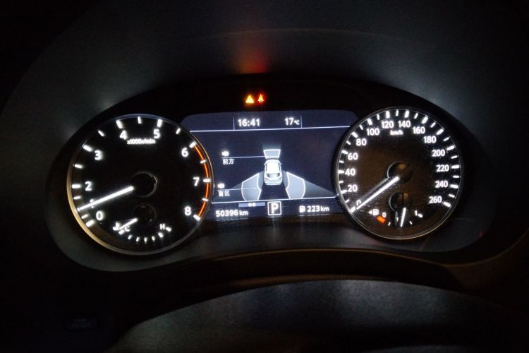 英菲尼迪QX50 2020款 2.0T 四驱领航版中控内饰14