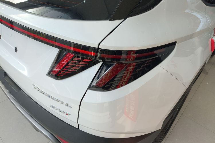 现代 2023款 途胜L 1.5T 自动两驱DLX豪华版车身外观6006