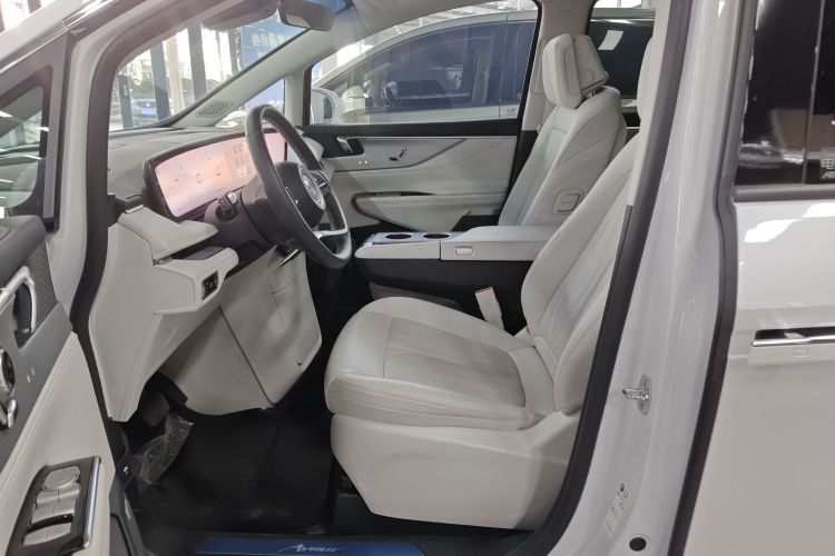 别克GL8新能源 2024款 陆尊 尊享版 7座中控内饰7003