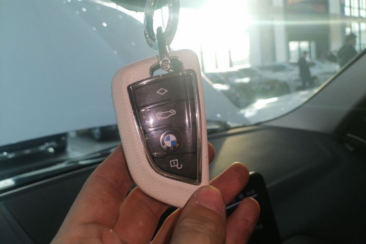 宝马X3 2022款 改款二 xDrive30i 领先型 M曜夜套装中控内饰11