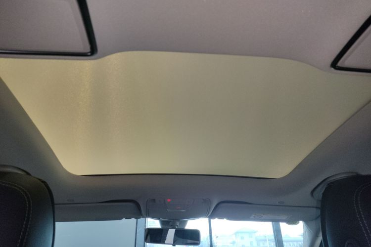 奔驰C级 2019款 改款 C 260 L 运动版中控内饰22