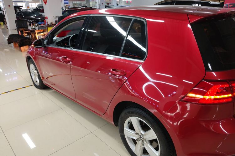 大众 高尔夫 2014款 1.4TSI 自动舒适型车身外观4