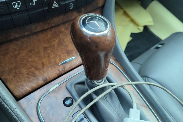 奔驰CLS 2009款 CLS 300中控内饰18