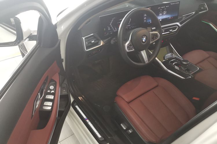 宝马3系 2023款 325Li xDrive M运动套装中控内饰7003