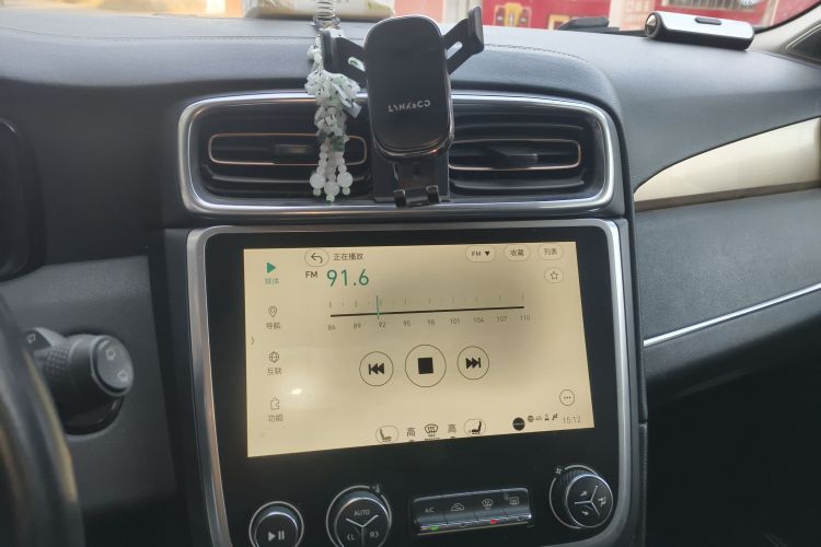 领克01 2017款 2.0T 两驱型Pro版中控内饰16