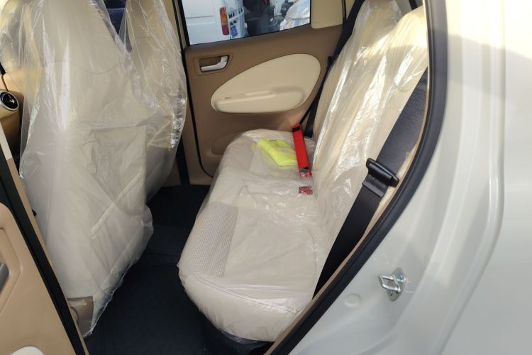 五菱汽车 宏光MINIEV 2025款 四门版 进阶款中控内饰21