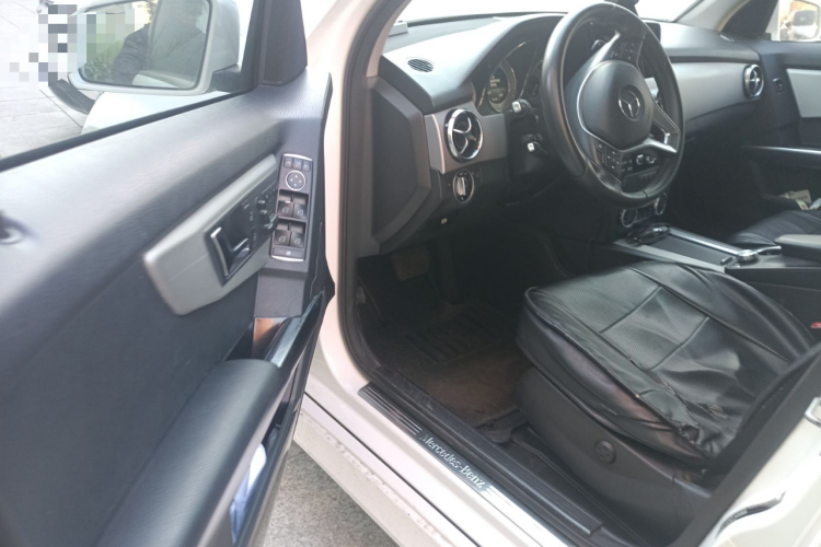 奔驰GLK级 2013款 GLK 300 4MATIC 动感天窗型中控内饰20