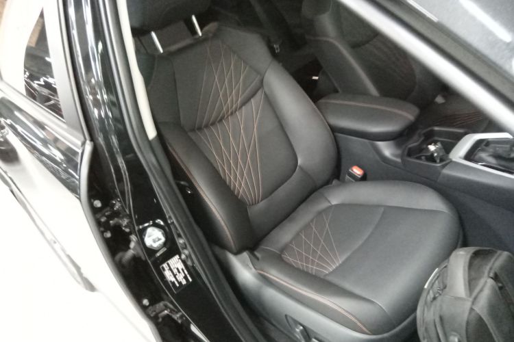 丰田 RAV4荣放 2024款 2.0L CVT两驱风尚Plus版局部细节41