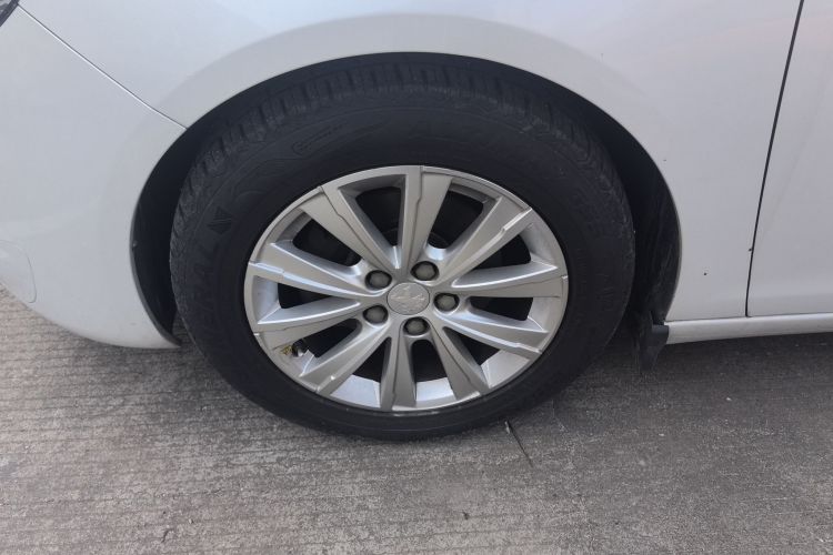 标致308S 2015款 1.2T 自动劲驰版车身外观6007