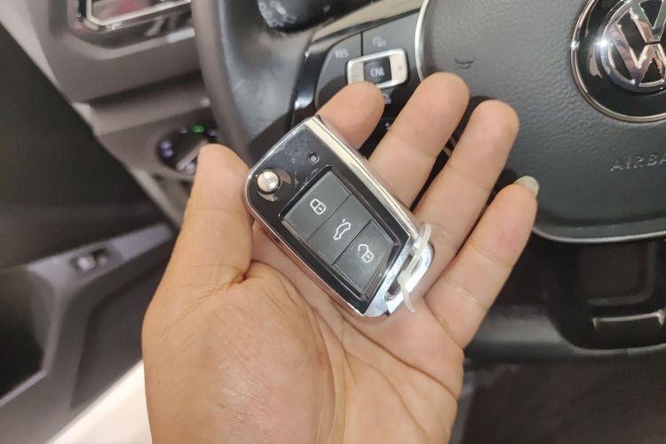 大众 T-ROC探歌 2018款 280TSI DSG两驱舒适型 国V中控内饰11